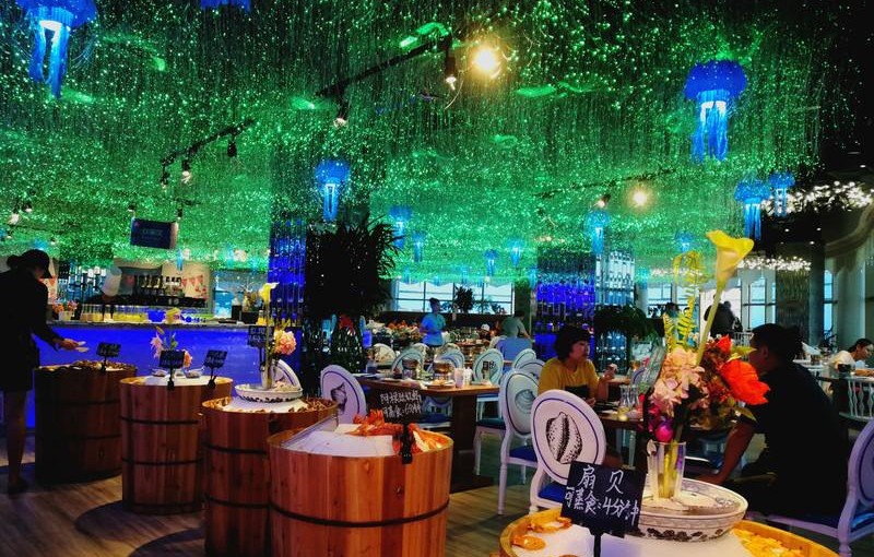 网红餐厅应该如何装修设计才能吸引消费者？