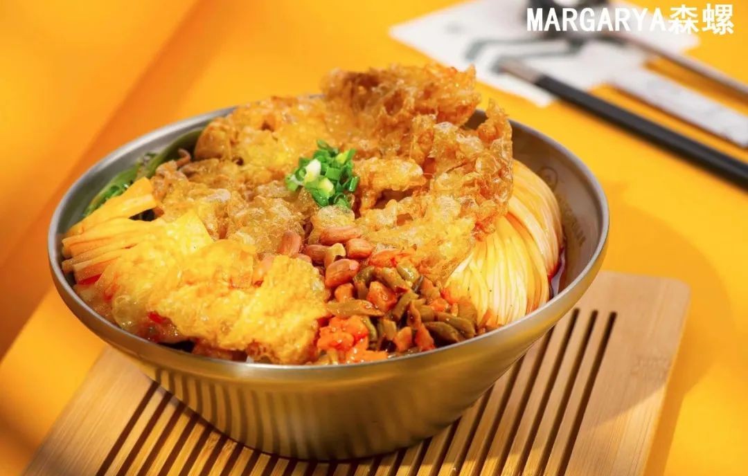 有品类无品牌，螺蛳粉门店如何从网红小吃跑向品牌连锁化？